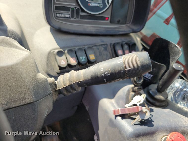 image for item IQ9995 2019 Manitou MT625H  telehandler