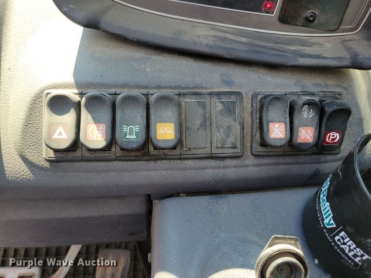 image for item IQ9995 2019 Manitou MT625H  telehandler