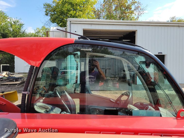 image for item IQ9995 2019 Manitou MT625H  telehandler