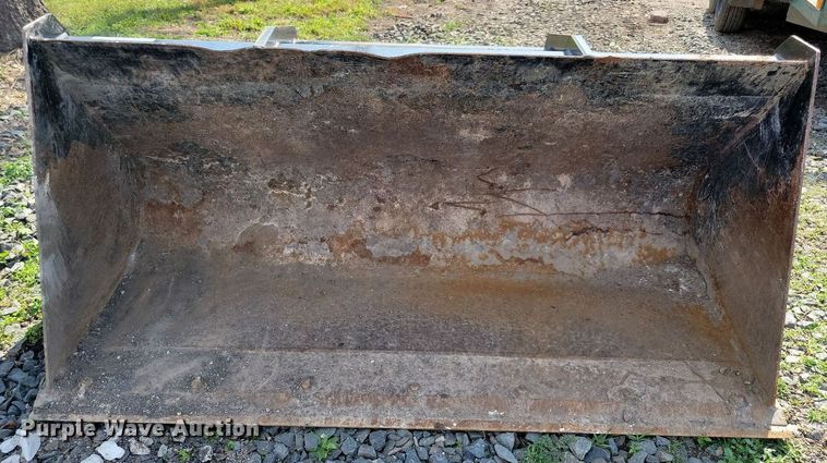 image for item IQ9996 6' W bucket