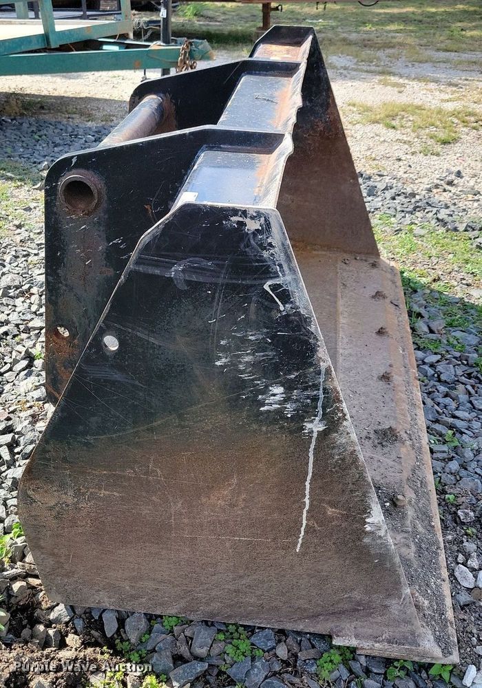 image for item IQ9996 6' W bucket