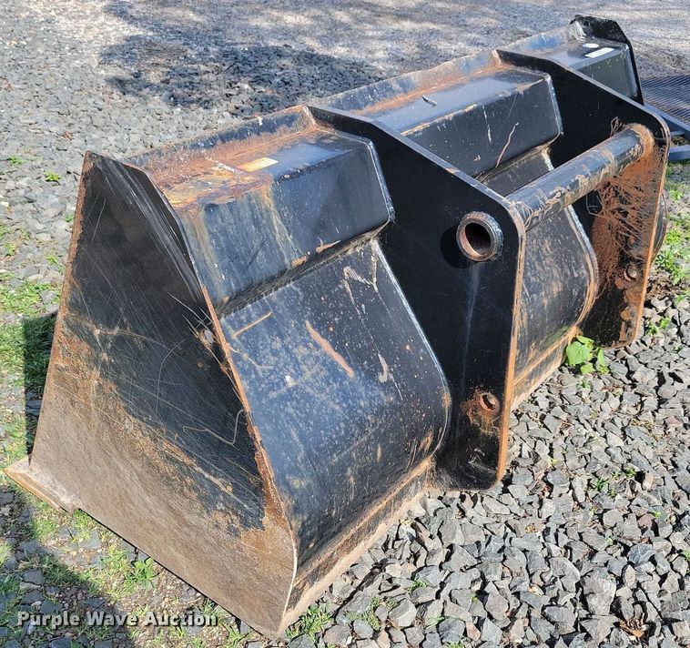 image for item IQ9996 6' W bucket