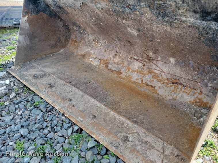 image for item IQ9996 6' W bucket