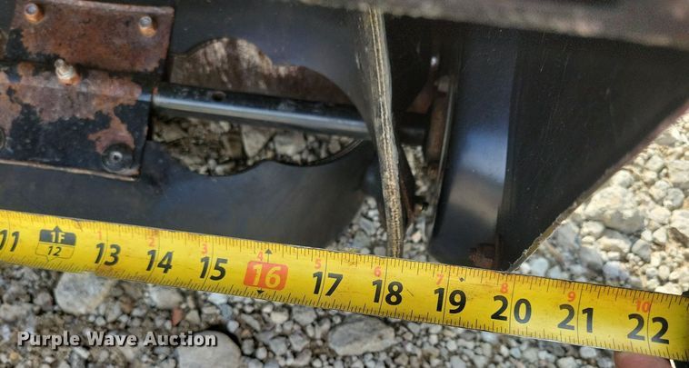 image for item IQ9997 (2) snow blowers