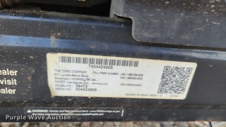 image for item IQ9998 (7) Toro 518 ZR snow blowers