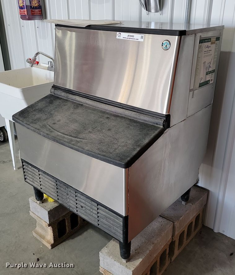 image for item JE9495 Hoshizaki KM-260BWH  ice machine