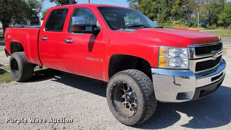 image for item JE9499 2008 Chevrolet Silverado 2500 Z71  Crew Cab pickup truck