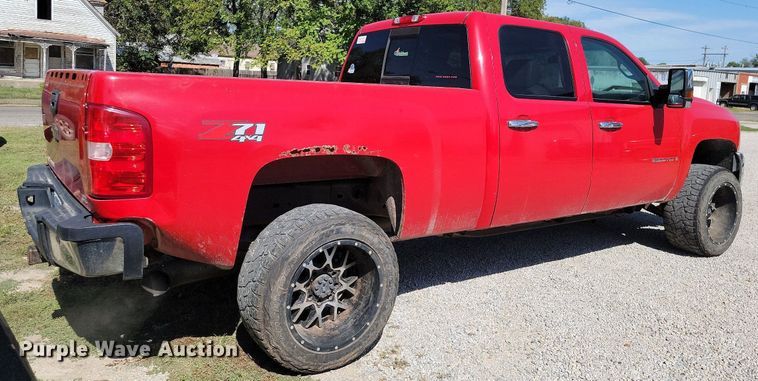 image for item JE9499 2008 Chevrolet Silverado 2500 Z71  Crew Cab pickup truck