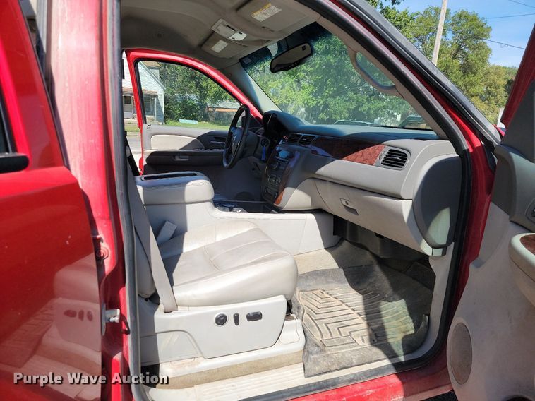 image for item JE9499 2008 Chevrolet Silverado 2500 Z71  Crew Cab pickup truck