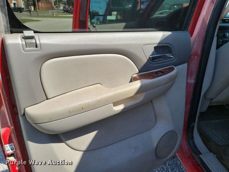 image for item JE9499 2008 Chevrolet Silverado 2500 Z71  Crew Cab pickup truck