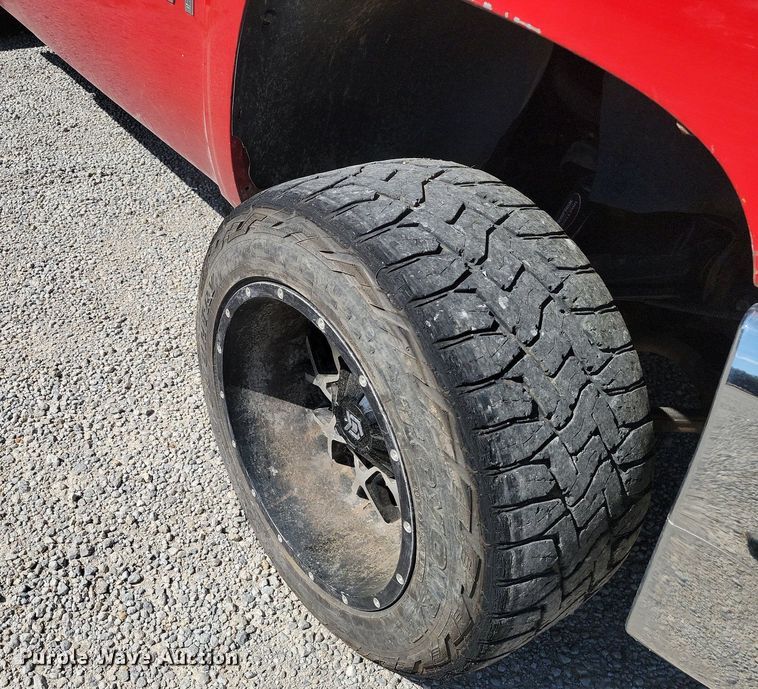 image for item JE9499 2008 Chevrolet Silverado 2500 Z71  Crew Cab pickup truck