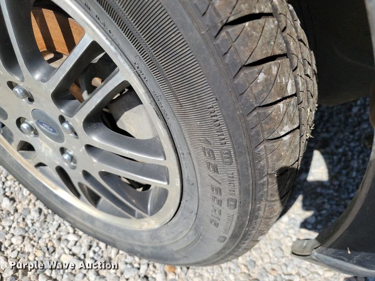 image for item JE9500 2010 Ford Focus