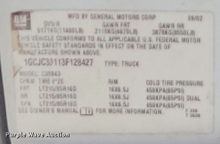 image for item JE9503 2003 Chevrolet Silverado 3500  Crew Cab flatbed pickup truck