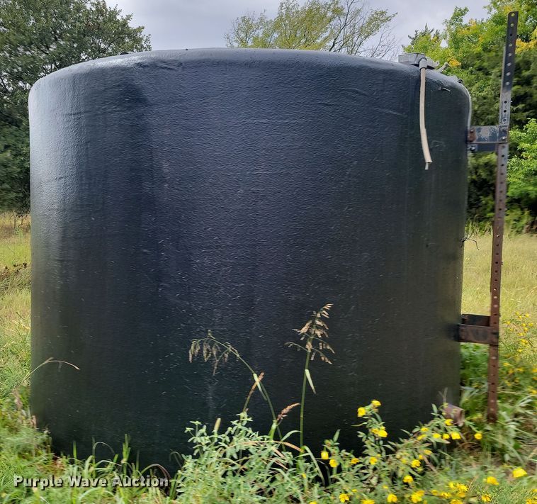 image for item JE9509 Oil tank