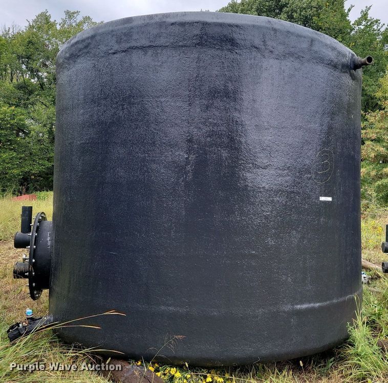 image for item JE9511 Oil tank