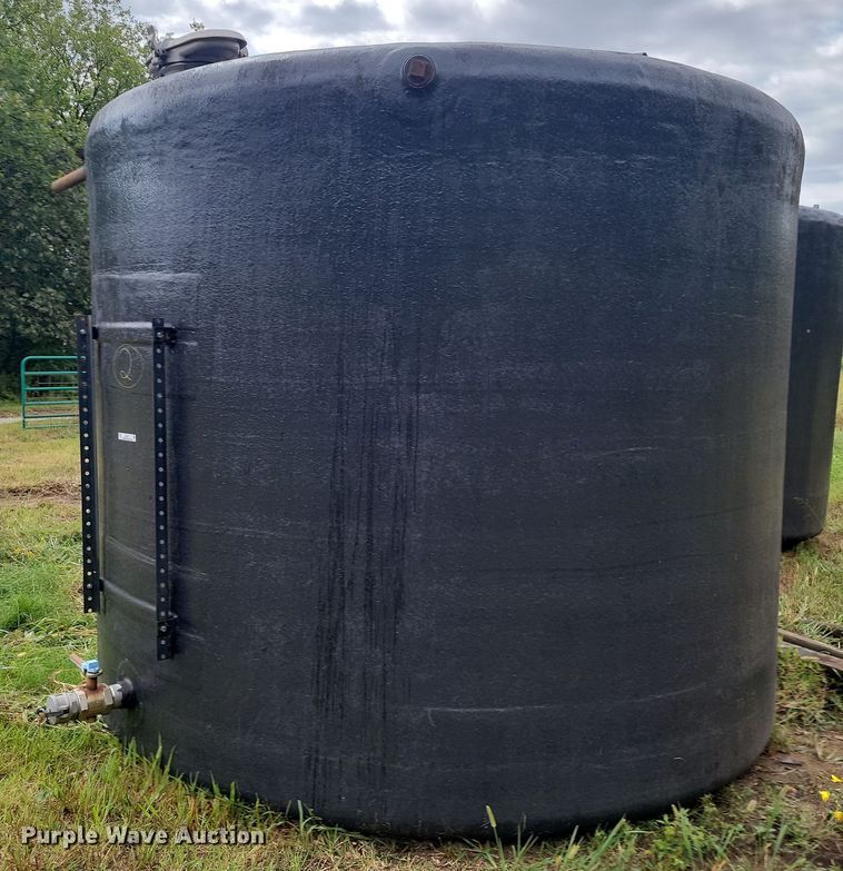 image for item JE9512 Oil tank