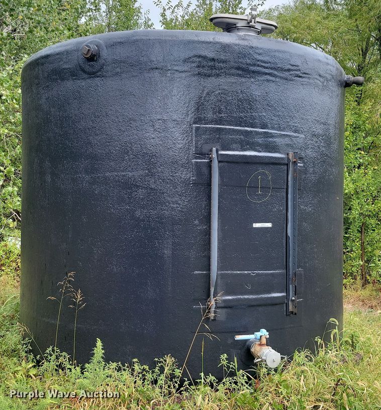 image for item JE9513 Oil tank
