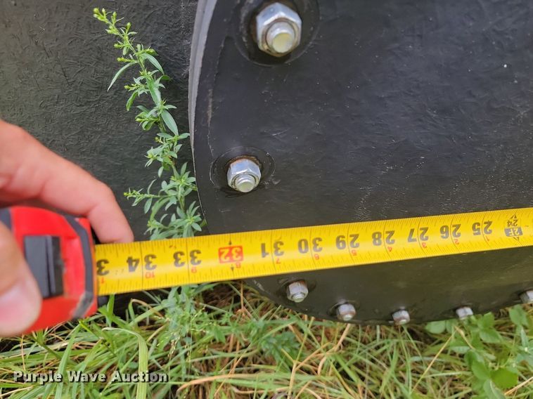 image for item JE9513 Oil tank