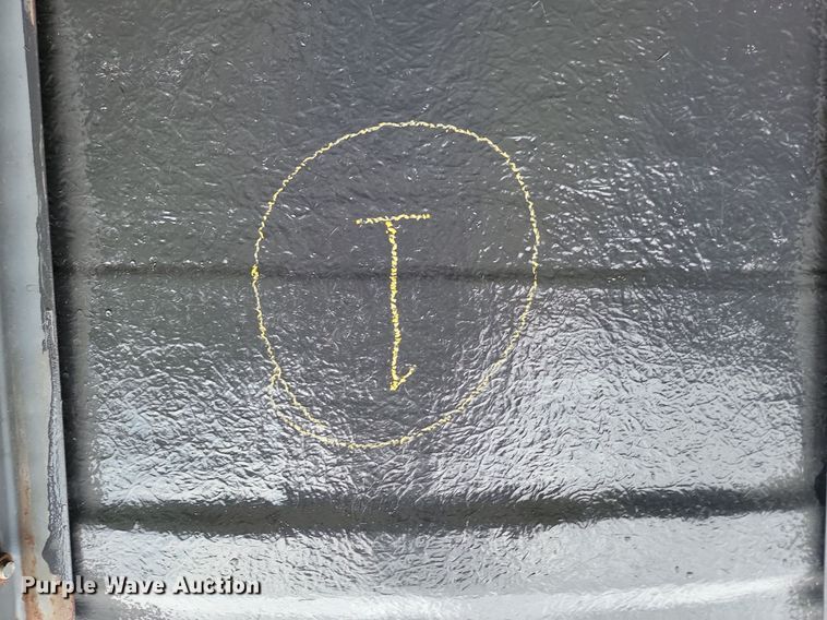 image for item JE9513 Oil tank