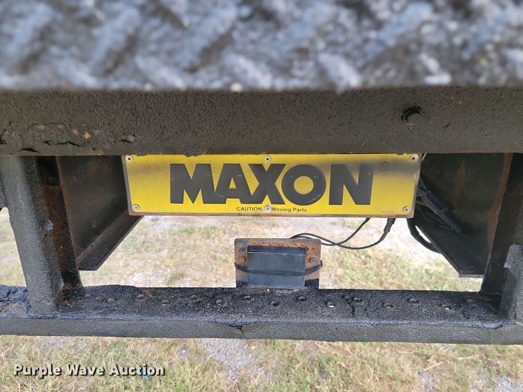 image for item JE9524 2015 Hino 338  box truck