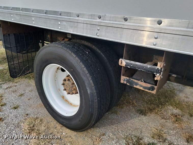 image for item JE9524 2015 Hino 338  box truck