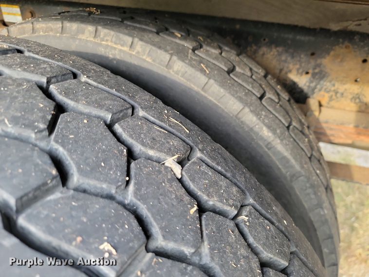 image for item JE9524 2015 Hino 338  box truck