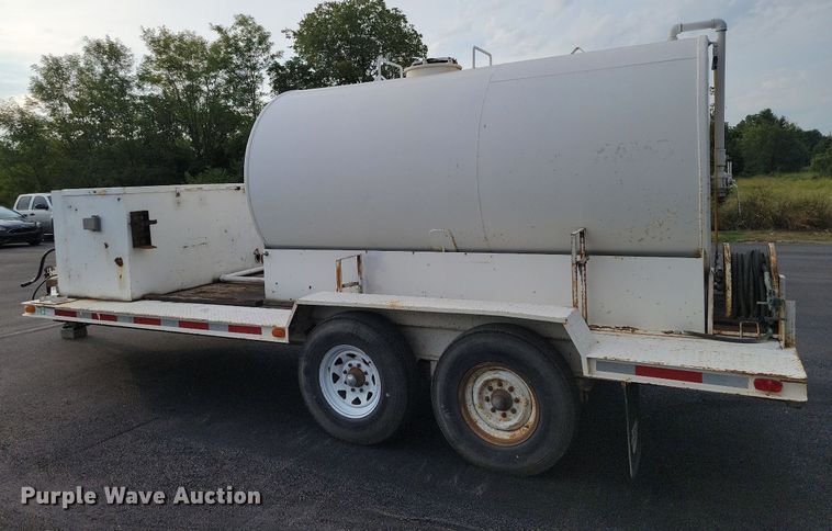 image for item JE9525 1984 DHW  equipment trailer with oil filtration system