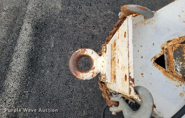 image for item JE9525 1984 DHW  equipment trailer with oil filtration system