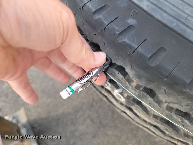 image for item JE9525 1984 DHW  equipment trailer with oil filtration system