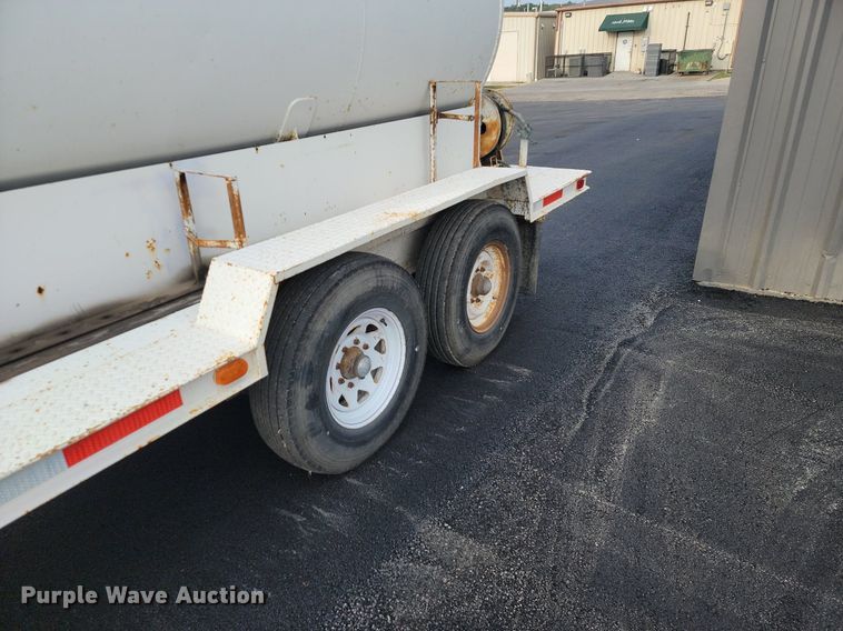 image for item JE9525 1984 DHW  equipment trailer with oil filtration system