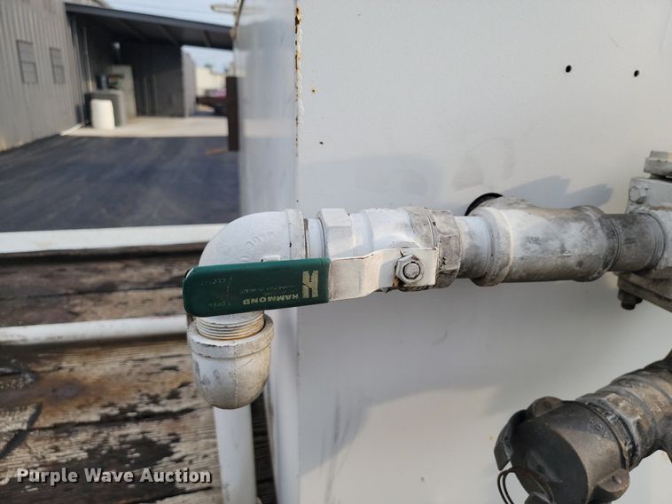 image for item JE9525 1984 DHW  equipment trailer with oil filtration system