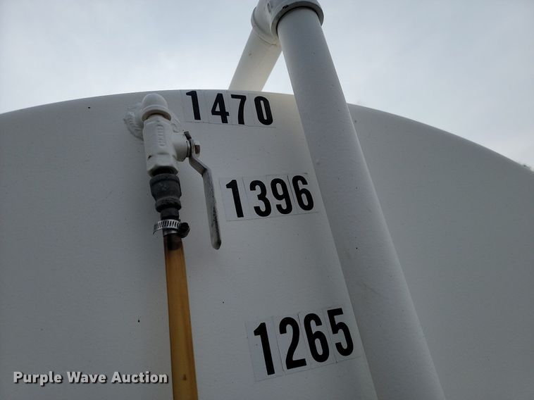 image for item JE9525 1984 DHW  equipment trailer with oil filtration system