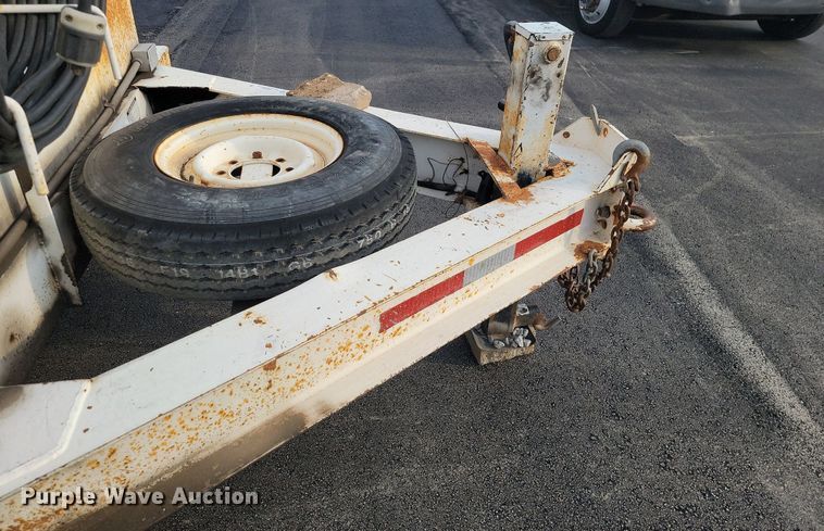 image for item JE9525 1984 DHW  equipment trailer with oil filtration system