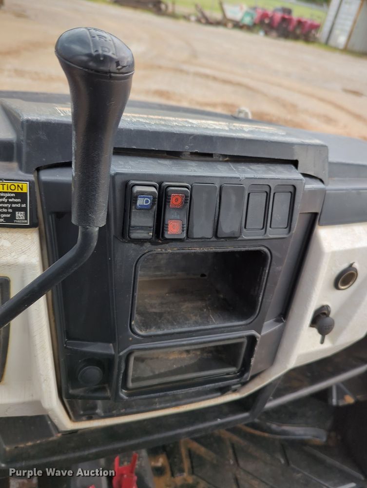 image for item KB9370 2016 Bobcat 3400XL utility vehicle