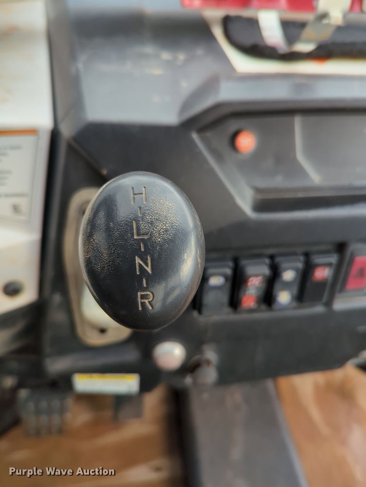 image for item KB9371 2014 Bobcat 3400 utility vehicle