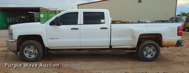 image for item KB9373 2015 Chevrolet Silverado 2500HD Crew Cab pickup truck