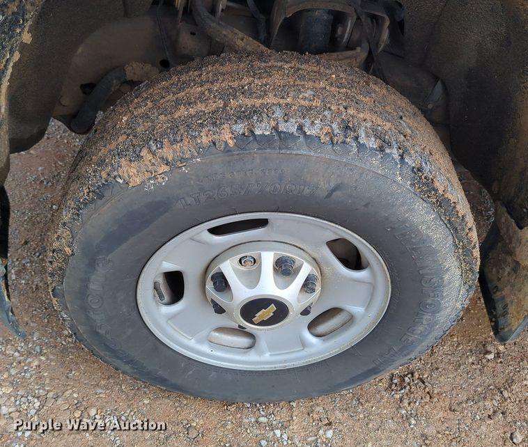 image for item KB9373 2015 Chevrolet Silverado 2500HD Crew Cab pickup truck