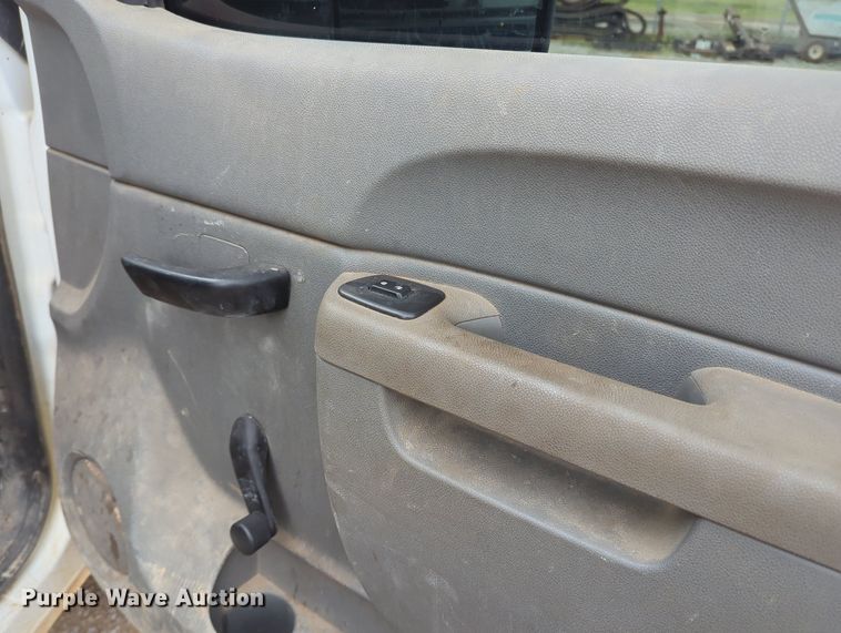 image for item KB9374 2014 Chevrolet Silverado 2500HD Crew Cab pickup truck