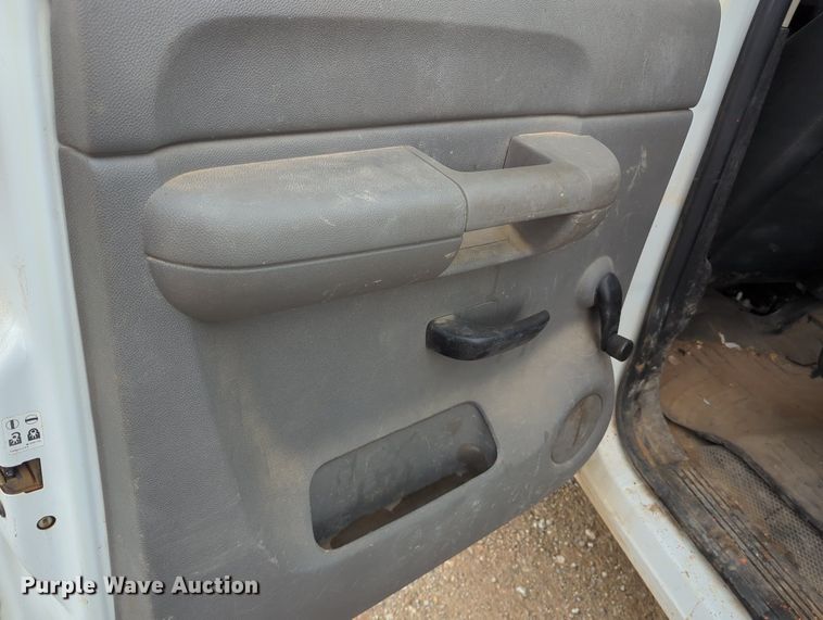 image for item KB9374 2014 Chevrolet Silverado 2500HD Crew Cab pickup truck