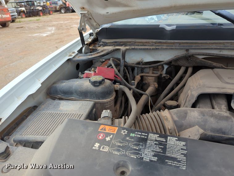 image for item KB9374 2014 Chevrolet Silverado 2500HD Crew Cab pickup truck