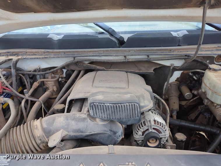 image for item KB9374 2014 Chevrolet Silverado 2500HD Crew Cab pickup truck