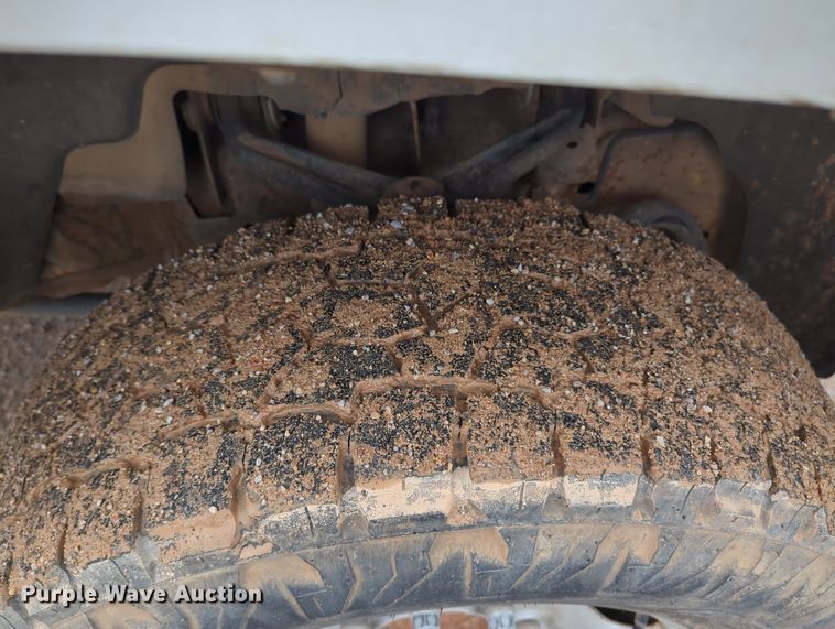 image for item KB9374 2014 Chevrolet Silverado 2500HD Crew Cab pickup truck