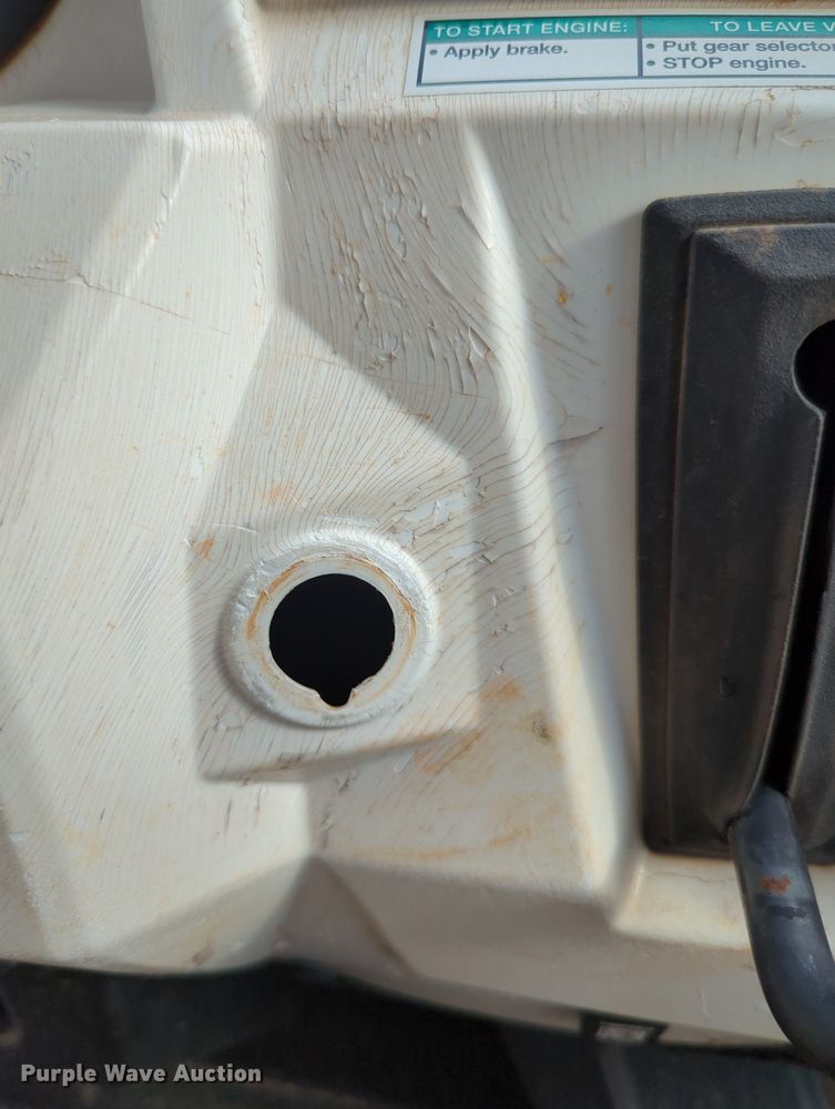 image for item KB9375 2015 Bobcat 3400XL utility vehicle