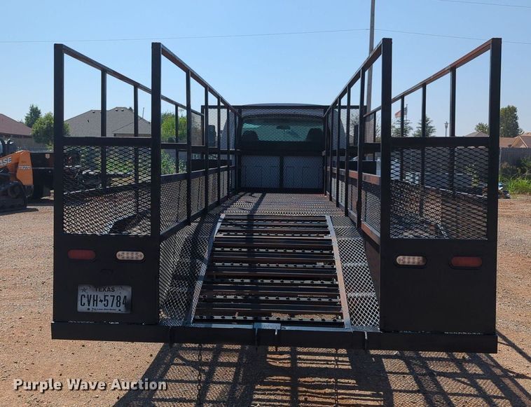 image for item KB9401 2006 Chevrolet C45E042  Crew Cab flatbed truck