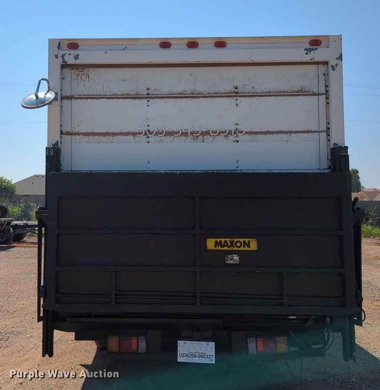 image for item KB9402 2011 Isuzu NPR  box truck