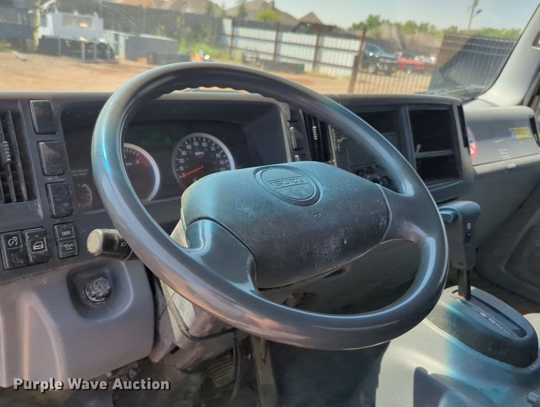 image for item KB9402 2011 Isuzu NPR  box truck