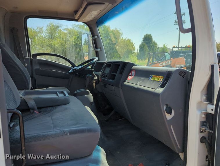 image for item KB9402 2011 Isuzu NPR  box truck