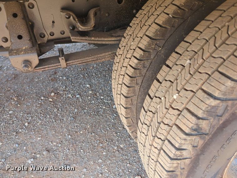 image for item KB9402 2011 Isuzu NPR  box truck