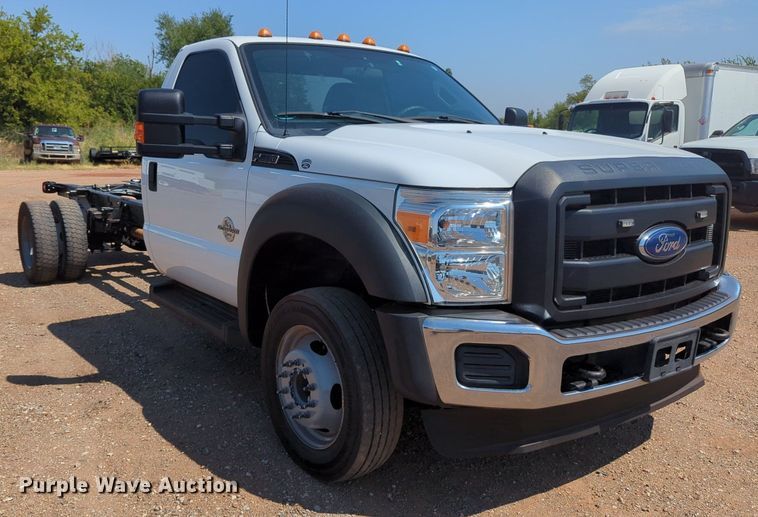 image for item KB9404 2016 Ford F550  truck cab and chassis