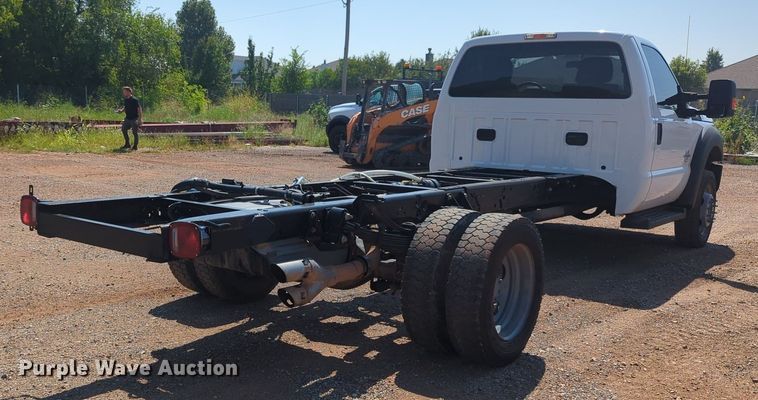 image for item KB9404 2016 Ford F550  truck cab and chassis